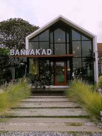 Banyakad cafe  คาเฟ่ติดแม่น้ำปิงวิวพระอาทิตย์ตก