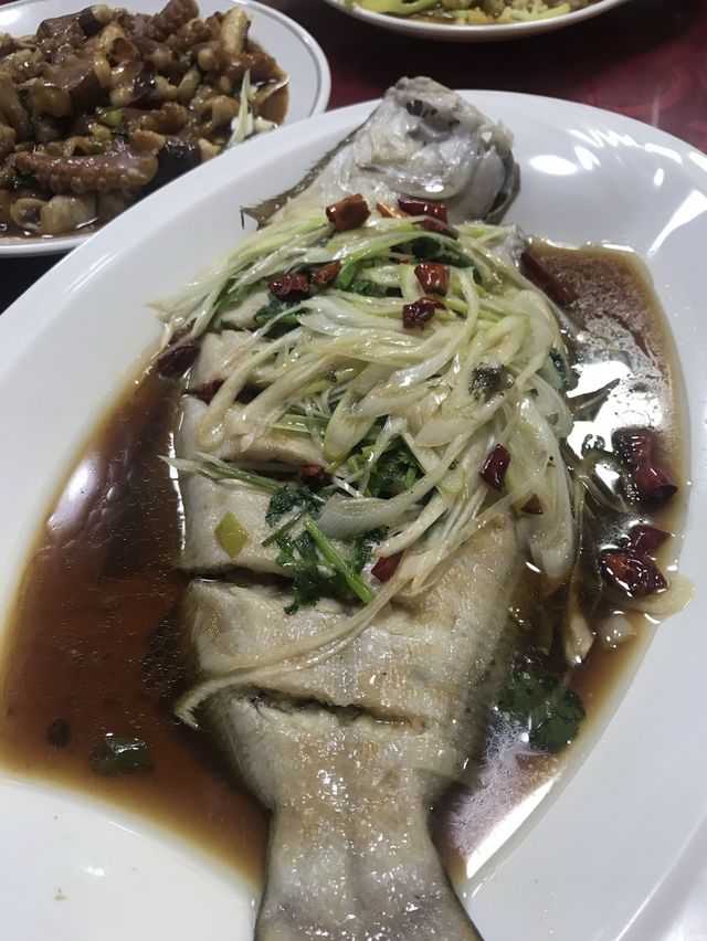 Yantai - Seafood - Solo travel. 