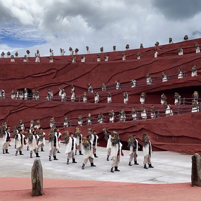 Amazing views Jade Dragon Snow Mountain 