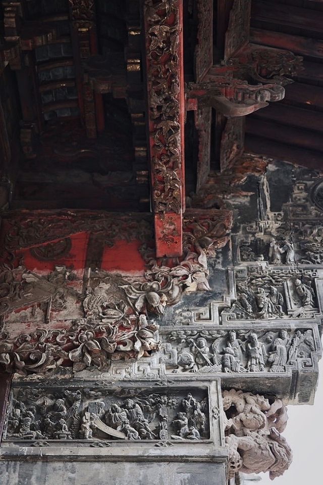 The three sculptures in the Chenghuang Temple in Shaoxing Shengzhou are truly stunning, worthy of being the number one building in Xishan.