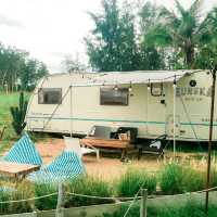 EUREKA  BEACH CAFE' HUAHIN 