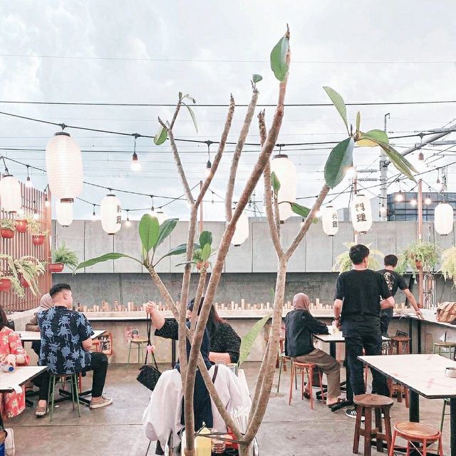 Soreizakaya Cafe, Shanghai