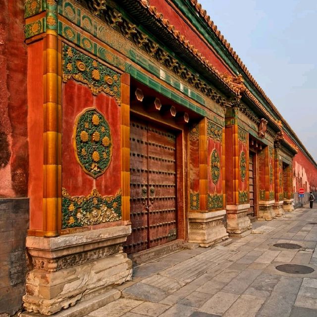 THE FORBIDDEN CITY