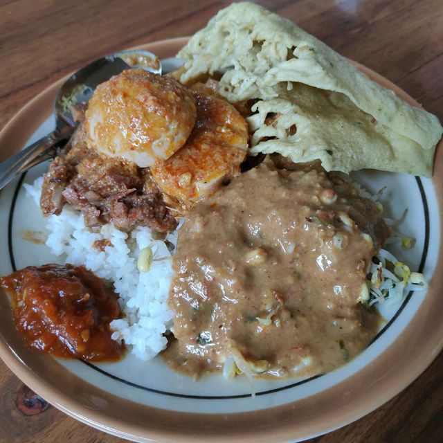 Gudeg dan Pecel Lumintu Jember