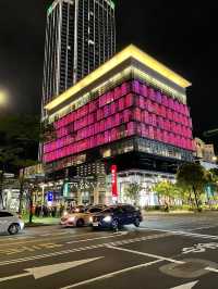 最熱鬧美麗的台北信義區 夜間點燈超美 不能錯過特色光線夜景