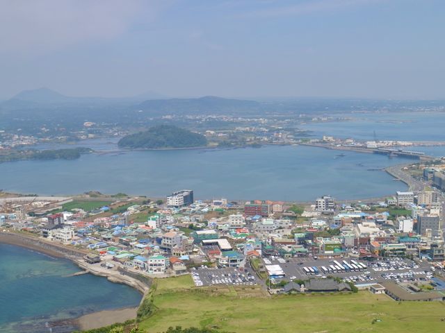 정상에서 제주도 바라보기, [성산일출봉]