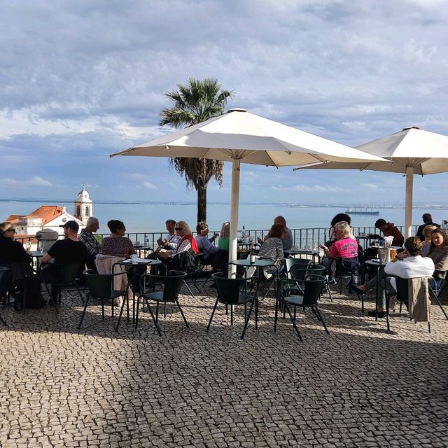 Spectacular View over Alfama