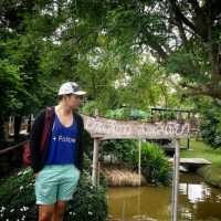 คาเฟ่เล็กๆ ในสวนผลไม้