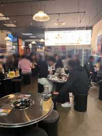 韓国/ソウル【鉢山】豚キムチ焼きと豚キムチチゲの有名な飲み屋さん🍺✨
