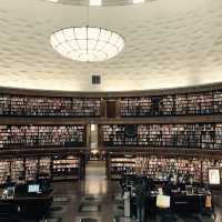 ストックホルム市立図書館