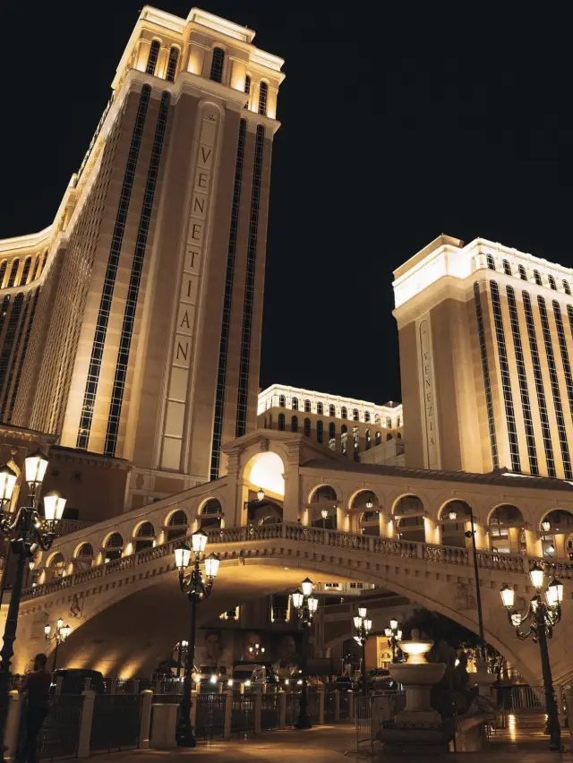 5-star hotel circle