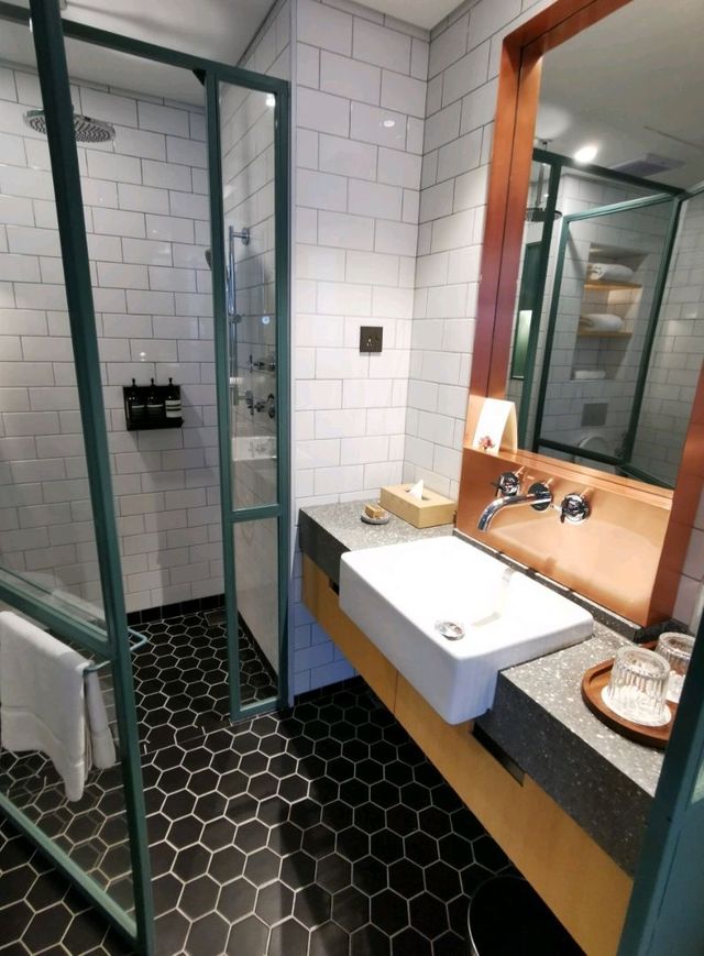 KLoe Hotel with Aesop amenities 
