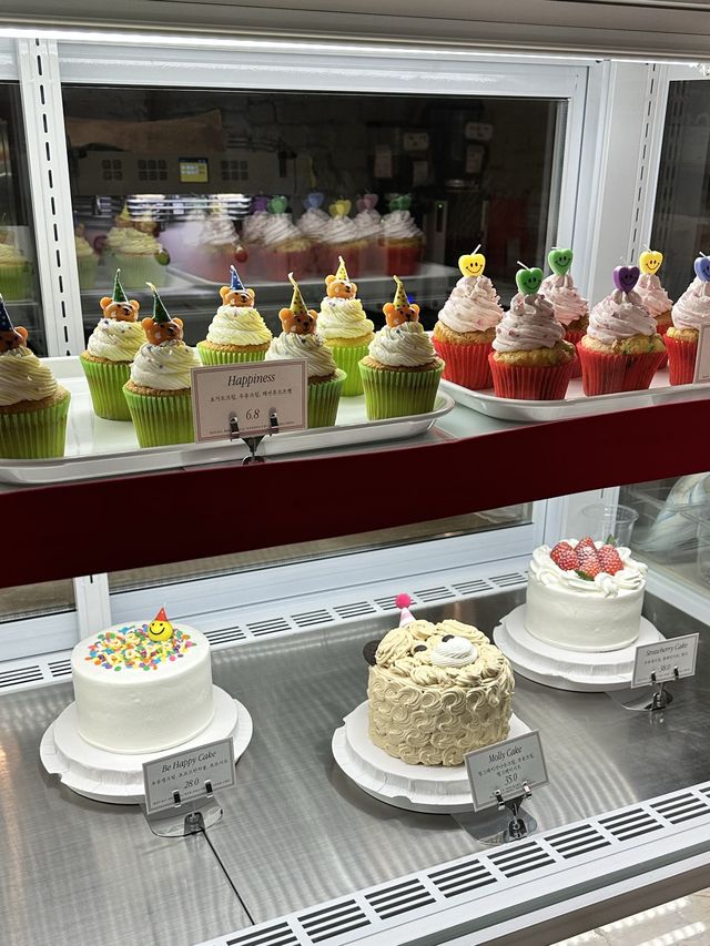 아직 크리스마스 느낌 가득한 포스터리베이커🧁