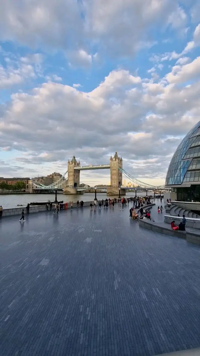 Tower of London and Tower Bridge 