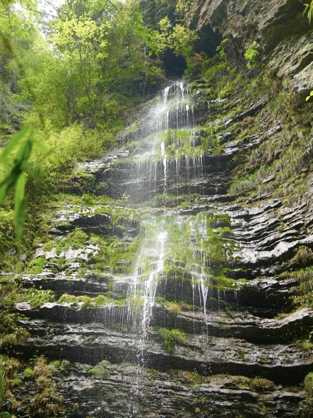 Guizhou Longli, the blue tears in the mountains. Do you think it's beautiful? ⛰️