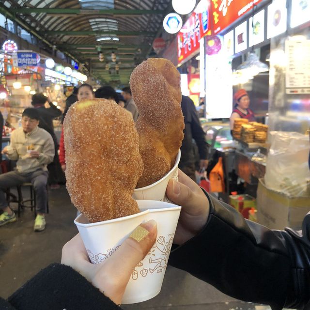 추운 날씨에 더 맛있는 음식이 가득한, 광장시장