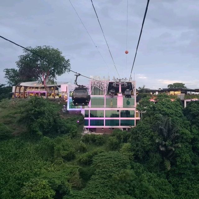 Riding in the skies with Singapore Cable Car