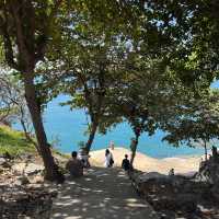 นั่งชิมริมทะเลที่ช่องเขาขาด เกาะสีชัง