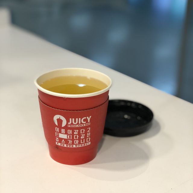 地鐵站內人氣果汁店