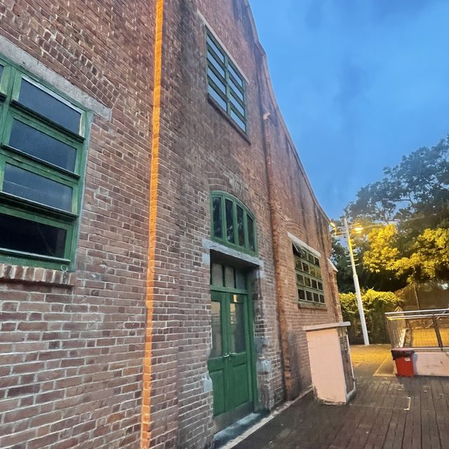 免費夜遊牛棚藝術村