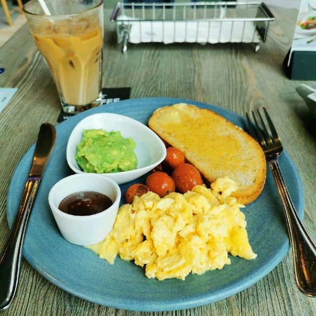 Best Coffee 'n Breakfast in Bangkok! 