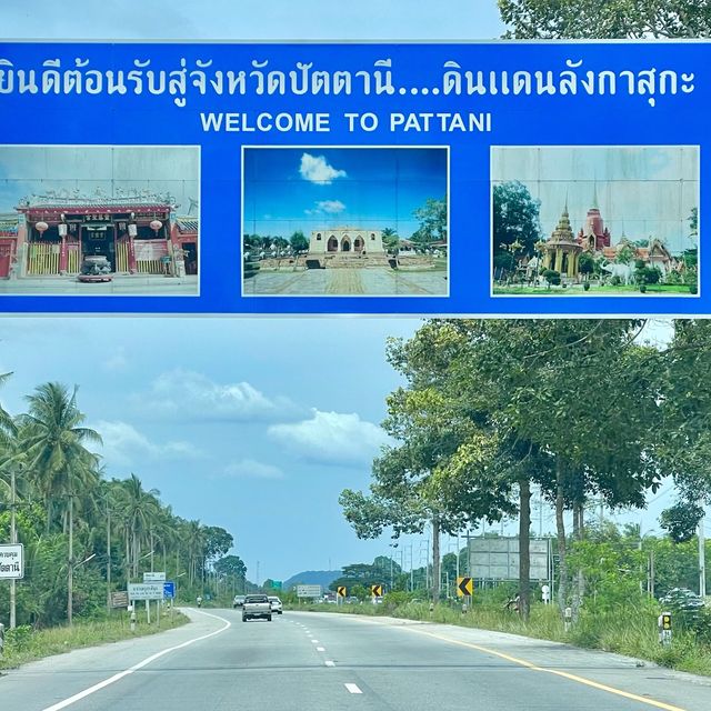 เป็นสถานที่ โบราณ อายุประมาณ 200 ปี  สวยงามโดดเด่น