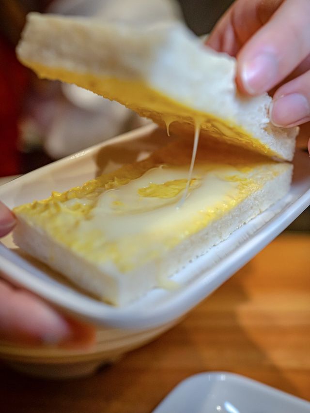 沙嗲牛麵要一試，菠蘿包要食一次