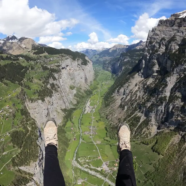 Awesome paragliding experience in Switzerland
