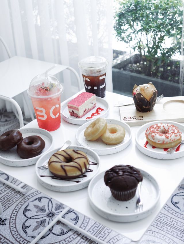 คาเฟ่มินิมอล • จ.หนองคาย :) 