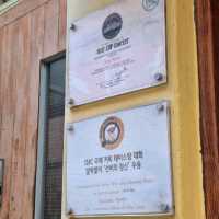 충무로 커피전문점 : 딸깍발이