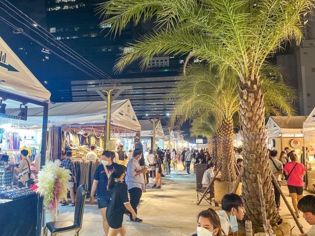 รู้ยัง!!! ตลาดรถไฟย้ายไปที่ใหม่ละนะ