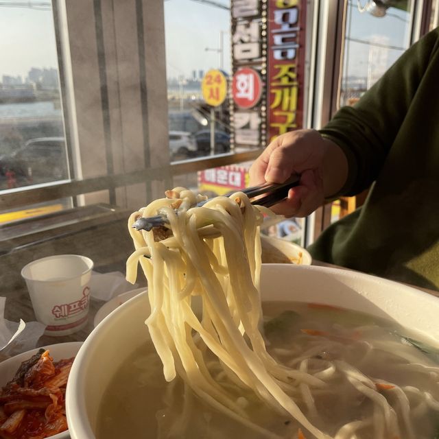노을 바라보며 저녁 챙겨먹기란 완벽한 하루지!