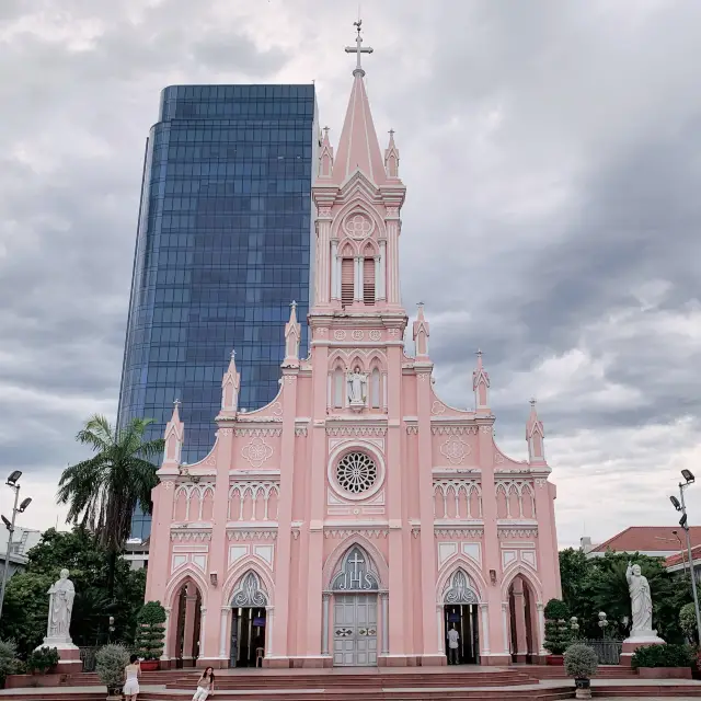 【ベトナム】ピンクがかわいい！ダナン 大聖堂