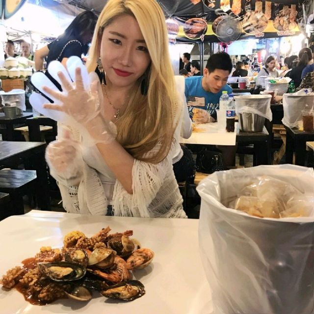 방콕 추억 속으로 사라진 딸랏롯파이2 야시장