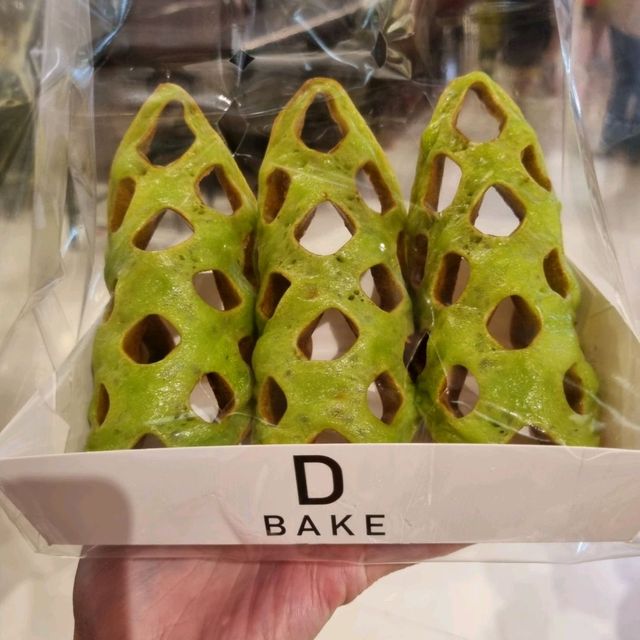 Bangkok's D Bake Waffles & Yaowarat Buns