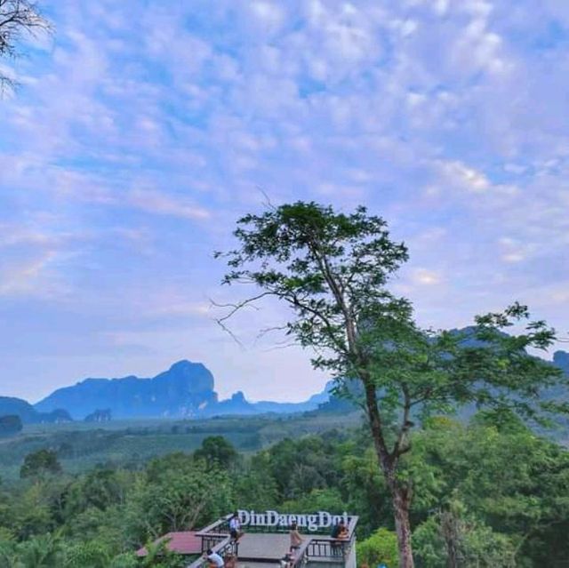 “ดินแดงดอย" วิวอลังการคล้ายภูลังกา