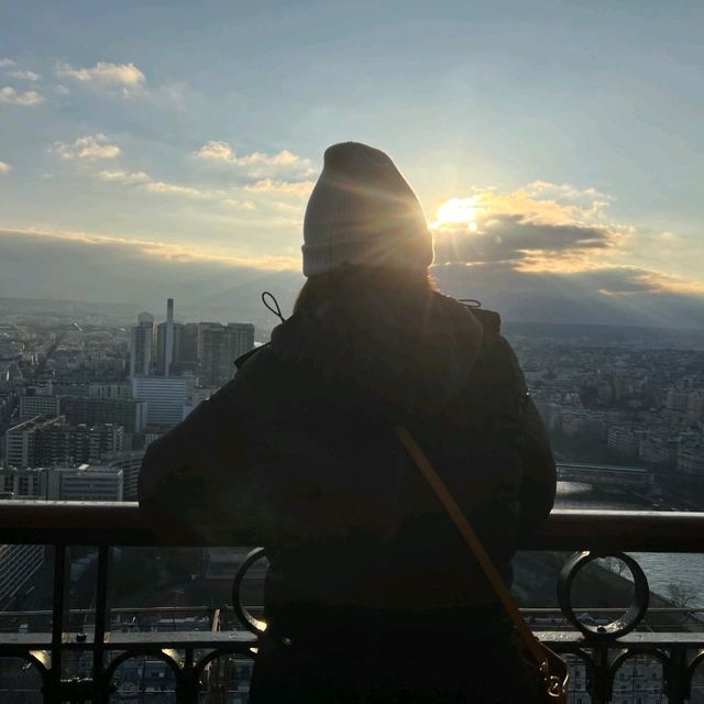 絕對不能錯過的旅遊景點 ~ 艾菲爾鐵塔