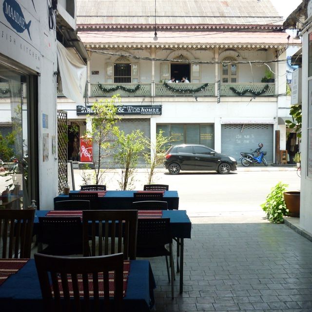 ร้านอาหารใจกลางเชียงใหม่ Maadae Slow Fish Kitchen 