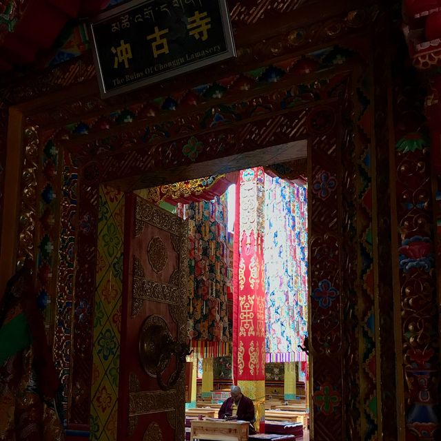 beautiful Chonggu Tibetan Monastery 3900m