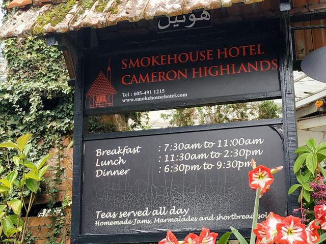 PICTURESQUE YE OLDE SMOKEHOUSE!