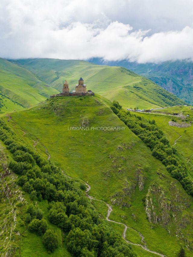 🇬🇪Georgia: Sameba Cathedral of the Holy Trinity in Tbilisi