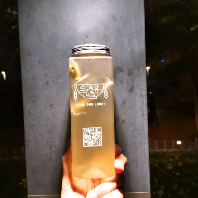 太安楼附近新开的串烧店