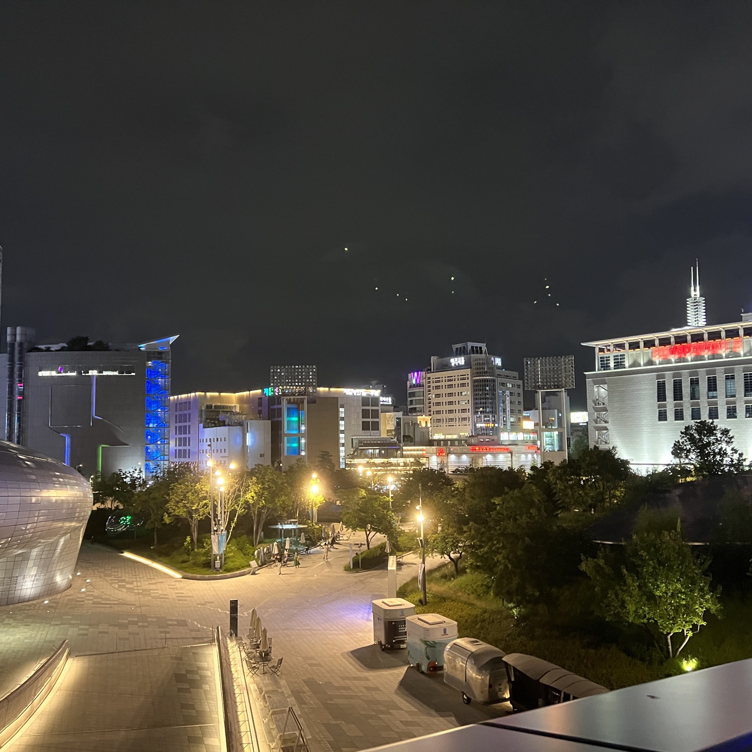 Tripメモリーで東大門デザインプラザ トンデムン デザインプラザ のおすすめをチェック Trip Comトラベルガイド