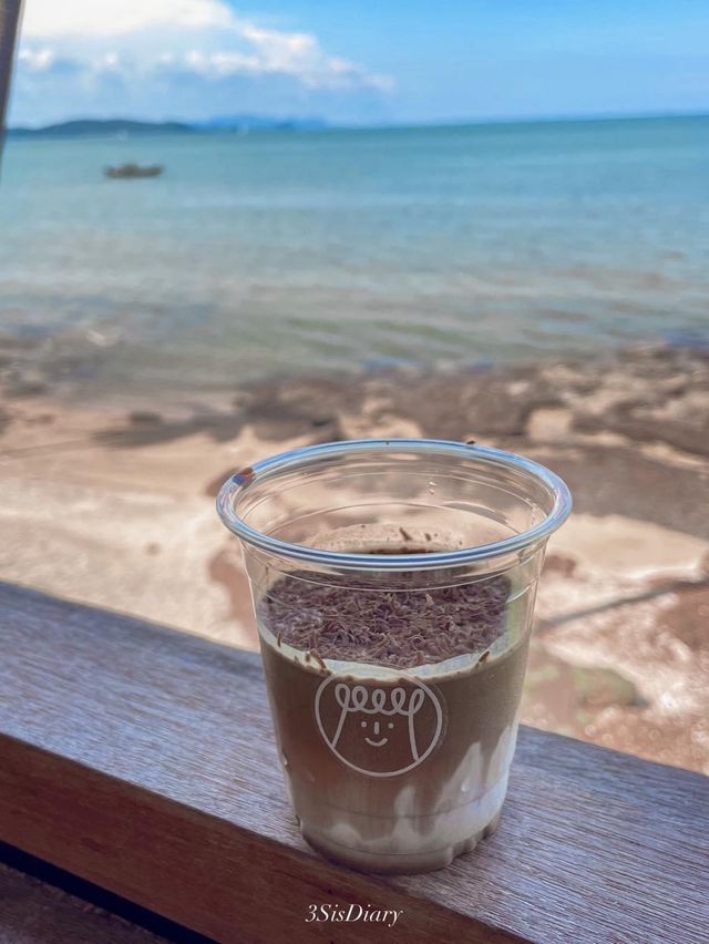 - Rolly Cafe -  #ชุมพร 🇹🇭
