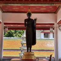 วัดเสาชิงช้า