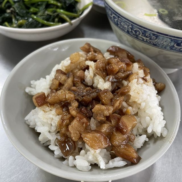 台南當地人必推美食之一 王氏魚皮 魚湯香甜好喝👍