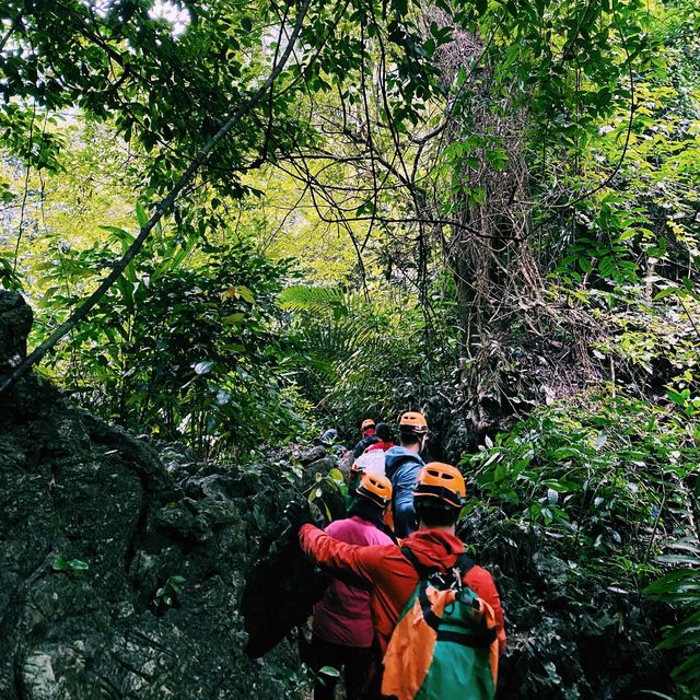 Chuyến trekking Tú Làn tại Quảng Bình