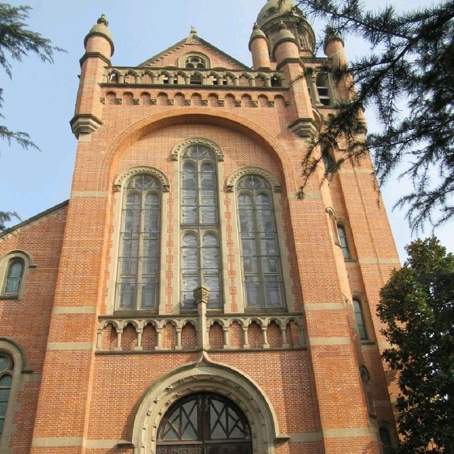 山頂的天主教堂⛪️