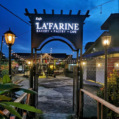 La Wood Cafe La Wood Cafe