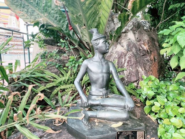 วัดโพธิ์ วัดที่มีเจดีย์มากที่สุดในประเทศไทย